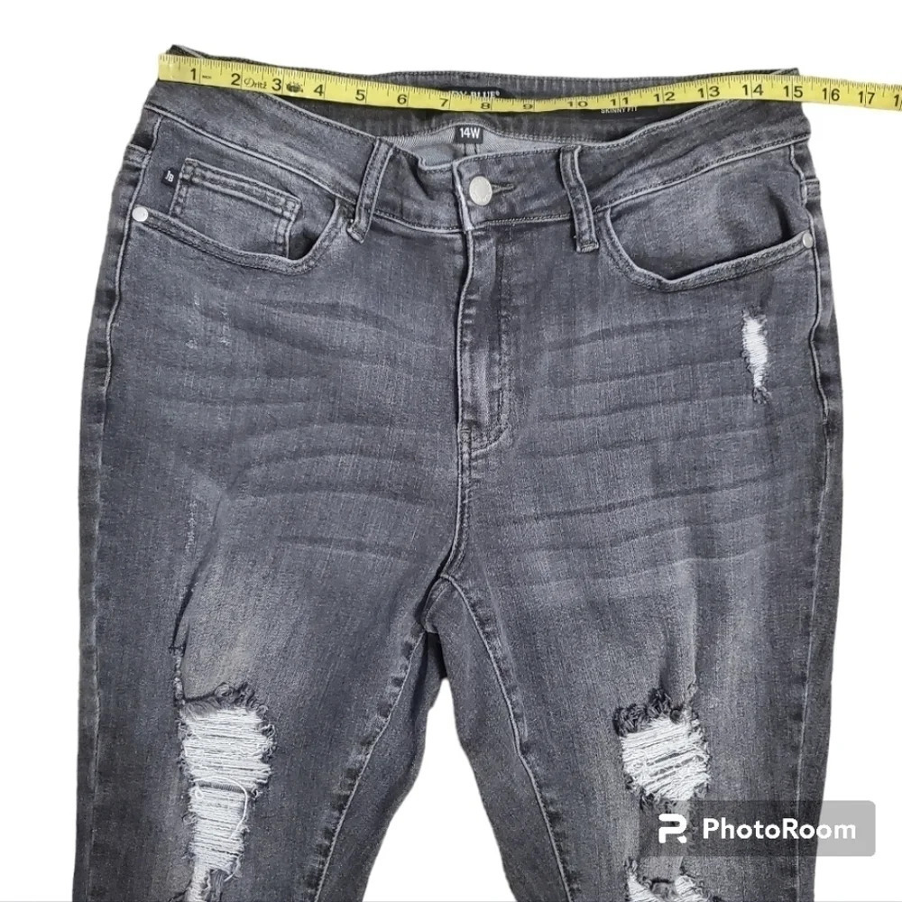 Judy Blue Women's Distressed Skinny Fit Black Denim Jeans 14W - Picture 2 of 11